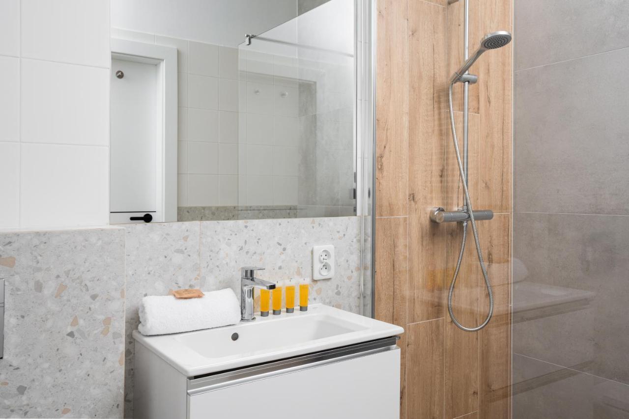Wola Nakielska Comfort Apartment وارسو المظهر الخارجي الصورة